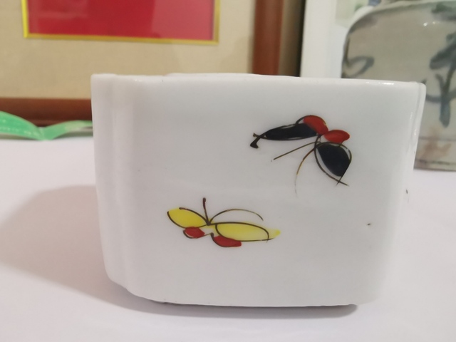 古玩陶瓷四方水盂拍賣，當前價格4000元