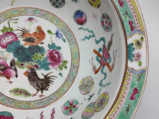 古玩陶瓷凈手盆拍賣，當(dāng)前價(jià)格8300元