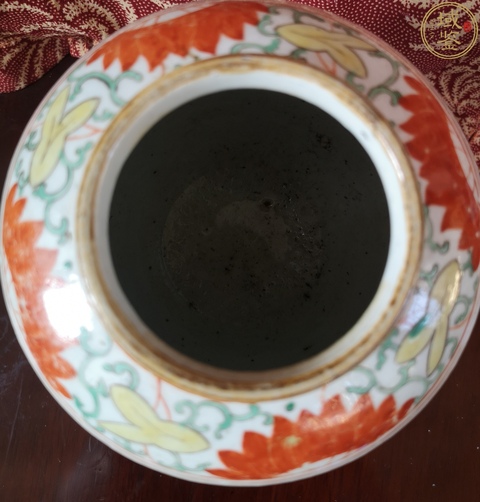 古玩陶瓷紅綠彩罐拍賣，當前價格10980元