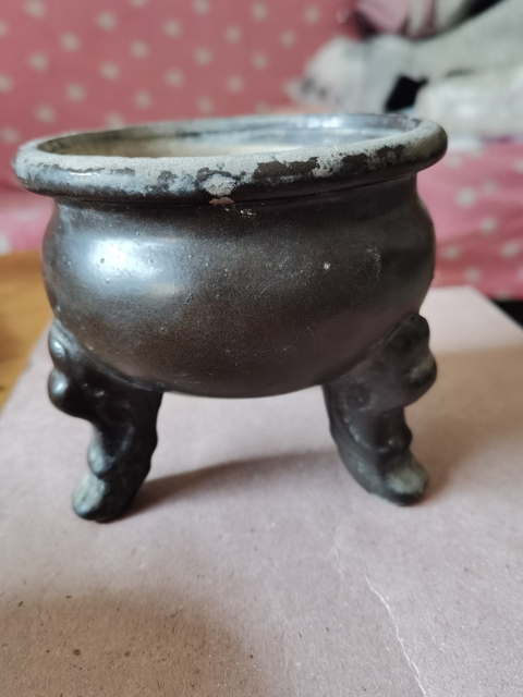 古玩陶瓷黑釉三足香爐拍賣，當前價格3000元