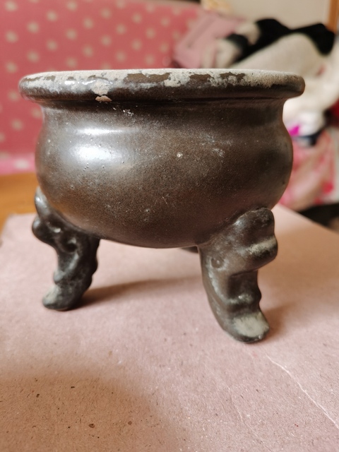 古玩陶瓷黑釉三足香爐拍賣，當前價格3000元