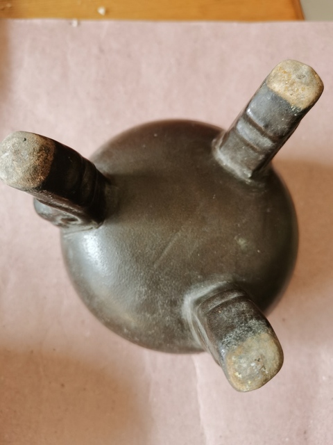 古玩陶瓷黑釉三足香爐拍賣，當前價格3000元