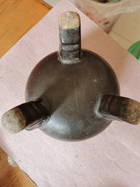 古玩陶瓷黑釉三足香爐拍賣，當前價格3000元