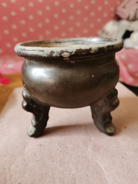 古玩陶瓷黑釉三足香爐拍賣，當前價格3000元