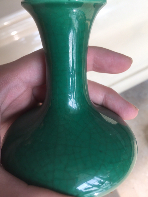 古玩陶瓷綠哥釉瓶拍賣，當前價格9000元