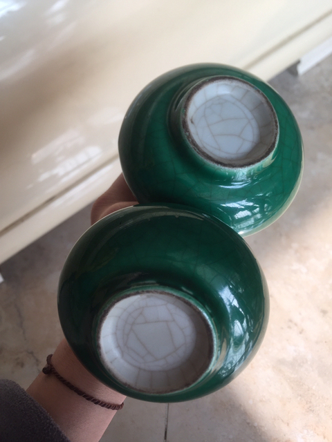 古玩陶瓷綠哥釉瓶拍賣，當前價格9000元