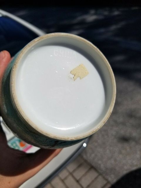 古玩陶瓷松石綠釉軋道粉彩花卉紋棒槌瓶拍賣，當(dāng)前價(jià)格13500元