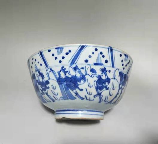 古玩陶瓷青花人物故事紋紋碗拍賣，當(dāng)前價(jià)格2000元