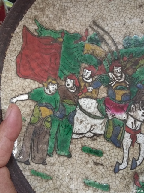 古玩陶瓷哥釉五彩刀馬人物戰將紋盤拍賣，當前價格6000元