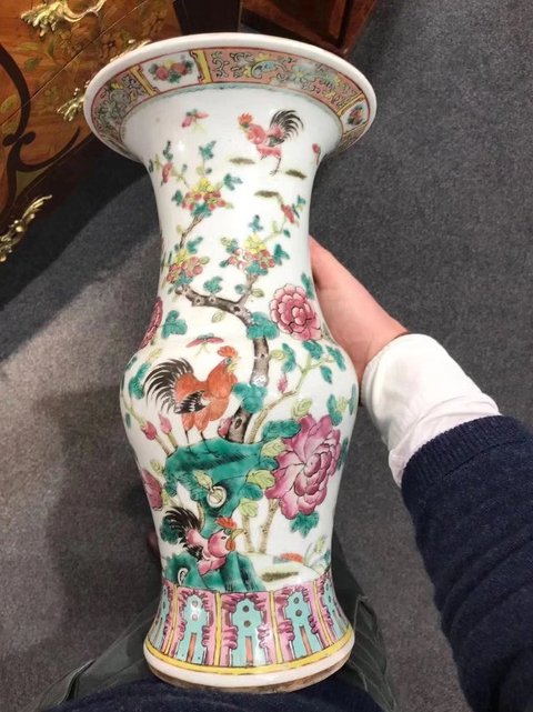 古玩陶瓷粉彩花觚拍賣，當前價格9000元