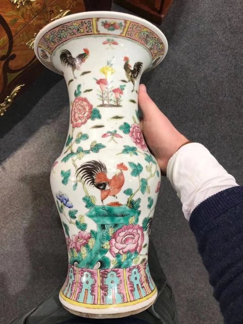 古玩陶瓷粉彩花觚拍賣，當前價格9000元