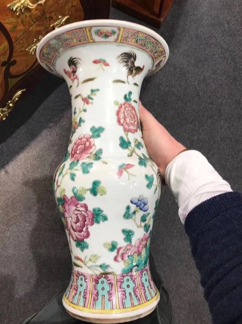 古玩陶瓷粉彩花觚拍賣，當前價格9000元