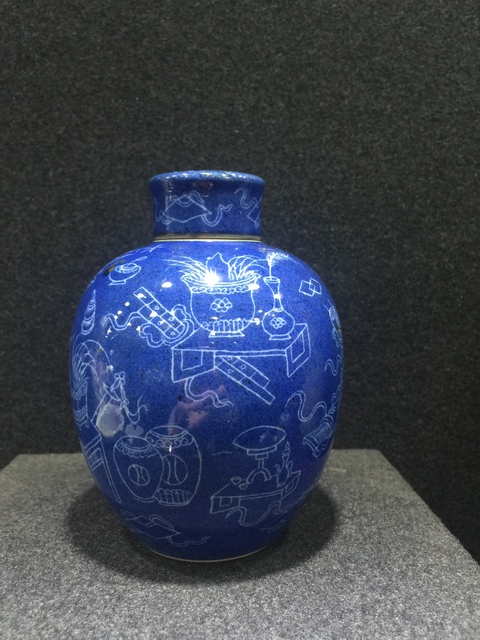 古玩陶瓷祭藍(lán)釉白描罐拍賣，當(dāng)前價(jià)格11000元