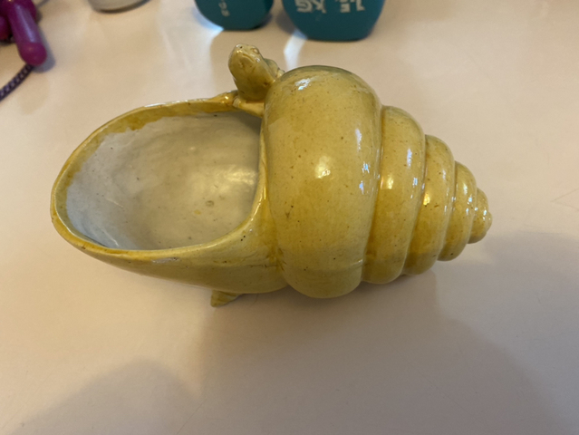 古玩陶瓷黃釉蛙螺拍賣，當前價格6000元