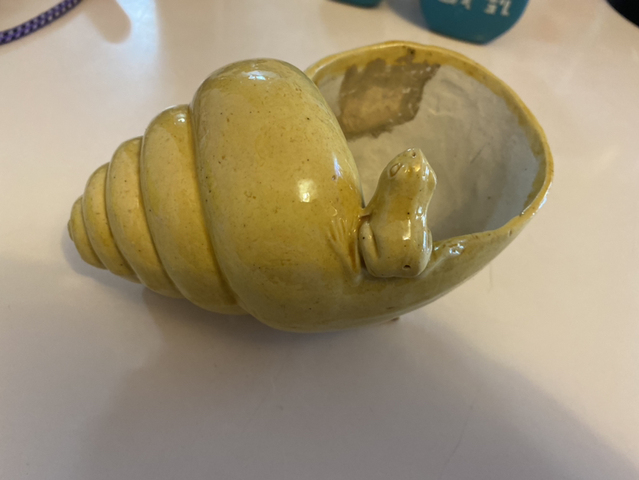 古玩陶瓷黃釉蛙螺拍賣，當前價格6000元