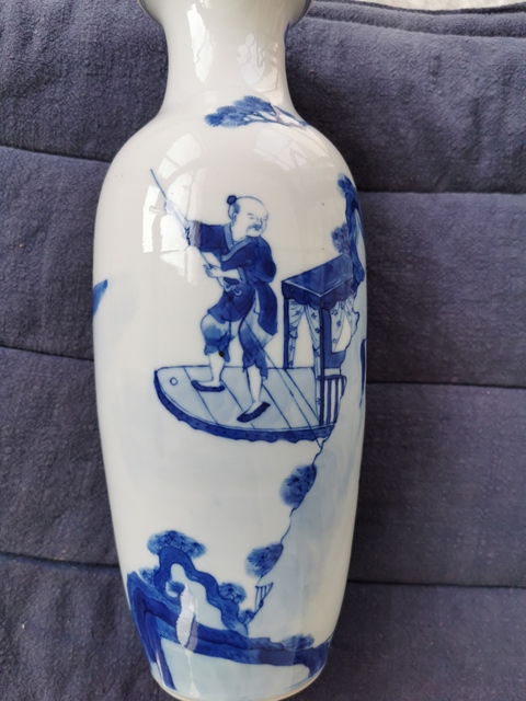 古玩陶瓷青花人物觀音瓶拍賣，當前價格8000元