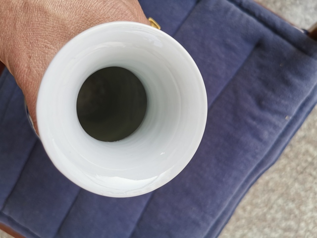 古玩陶瓷青花人物觀音瓶拍賣，當前價格8000元