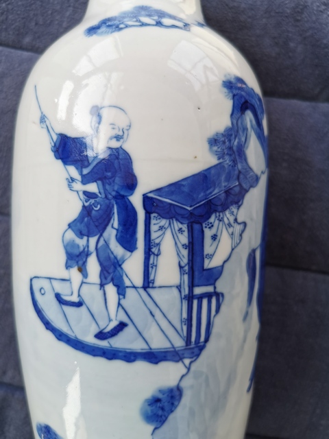 古玩陶瓷青花人物觀音瓶拍賣，當前價格8000元