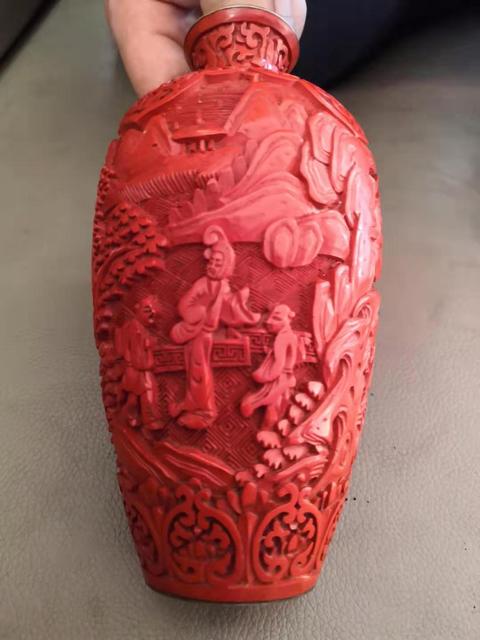 古玩陶瓷建國初銅胎剔紅人物紋觀音瓶拍賣，當前價格6000元