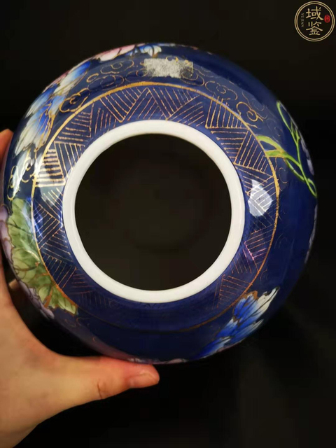 古玩陶瓷蓋罐拍賣，當前價格7000元