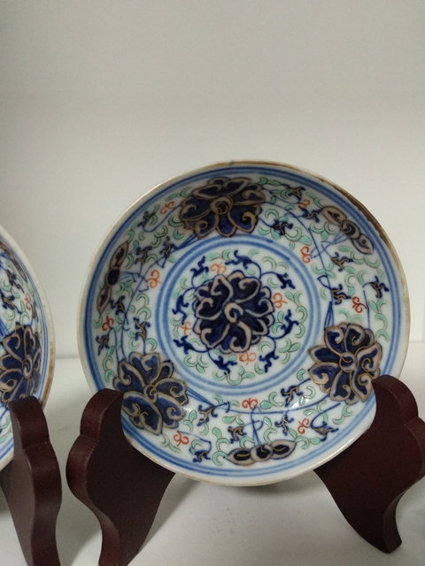 古玩陶瓷青花加彩盤(pán)拍賣(mài)，當(dāng)前價(jià)格7000元