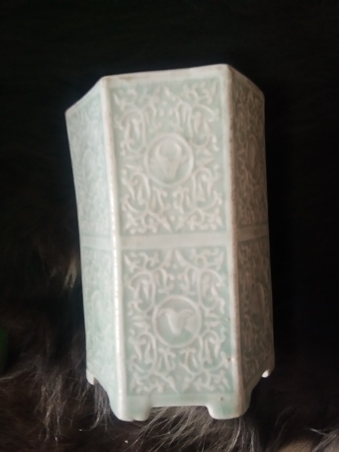 古玩陶瓷豆青釉印花筆筒拍賣，當前價格5000元