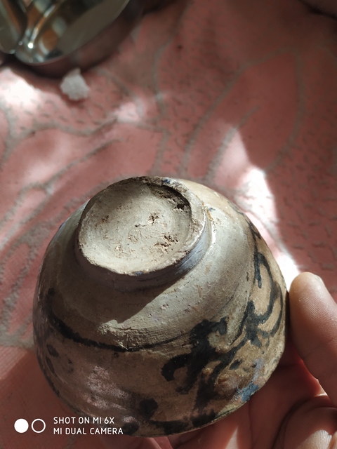 古玩陶瓷明代風格青花卷草紋碗拍賣，當前價格15800元