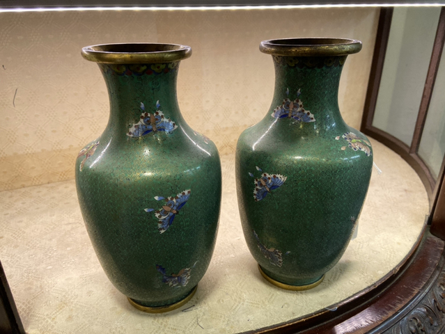 古玩陶瓷掐絲琺瑯瓶一對(duì)拍賣(mài)，當(dāng)前價(jià)格29800元