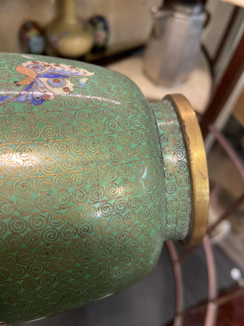 古玩陶瓷掐絲琺瑯瓶一對(duì)拍賣(mài)，當(dāng)前價(jià)格29800元