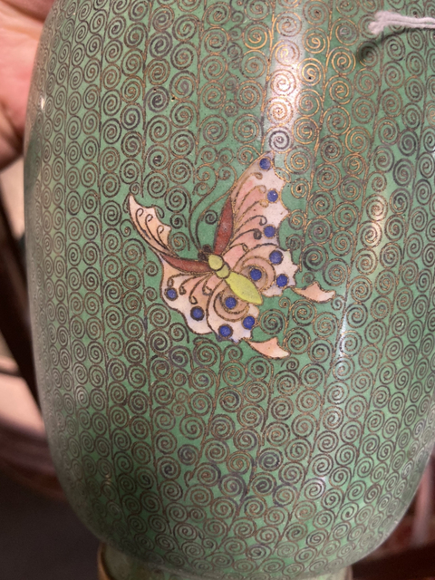 古玩陶瓷掐絲琺瑯瓶一對(duì)拍賣(mài)，當(dāng)前價(jià)格29800元