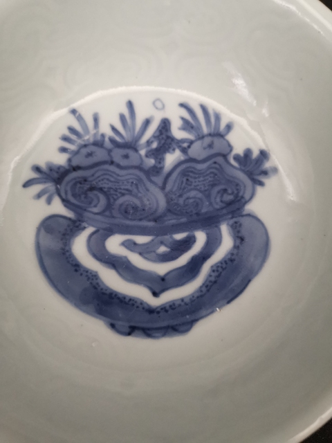 古玩陶瓷青花清供紋碟拍賣，當前價格9900元