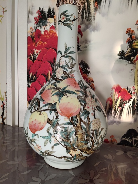 古玩陶瓷粉彩錐把瓶拍賣，當前價格6000元