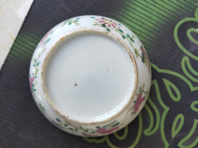 古玩陶瓷粉盒拍賣，當前價格3000元