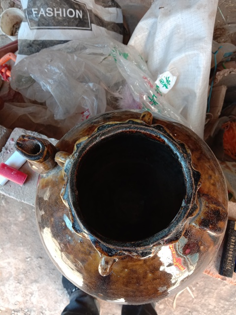 古玩陶瓷四系醬釉壺拍賣，當(dāng)前價(jià)格10000元