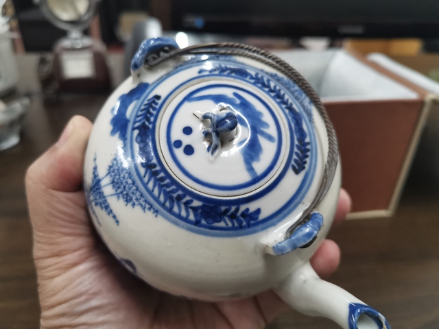 古玩陶瓷提梁壺拍賣，當前價格5000元