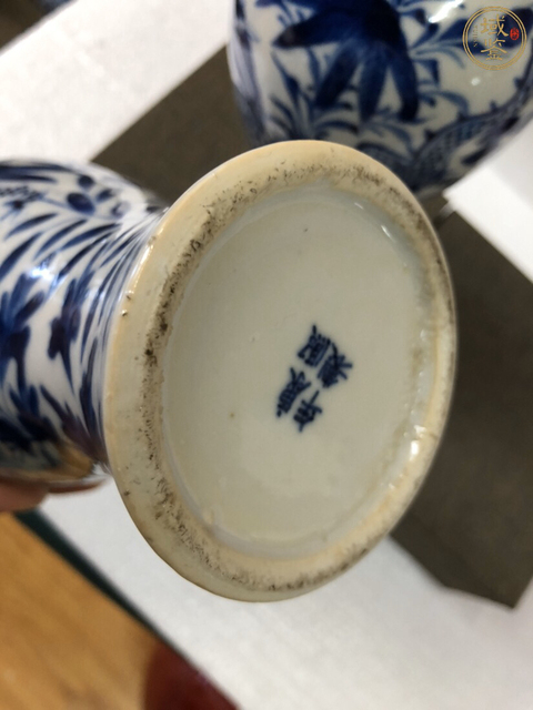 古玩陶瓷青花瓶拍賣，當前價格1800元