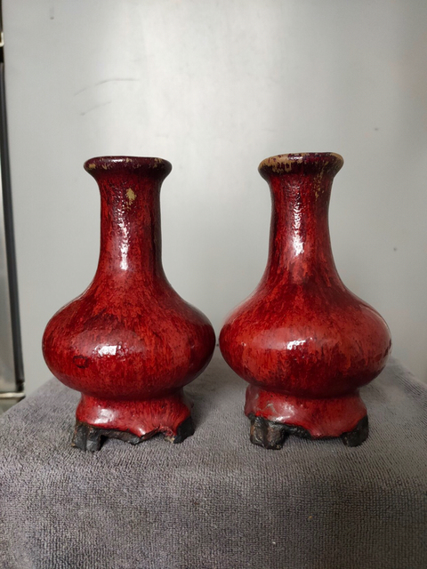 古玩陶瓷紅釉連座瓶拍賣，當前價格17000元