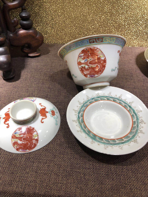 古玩陶瓷粉彩蓋碗拍賣，當前價格10000元