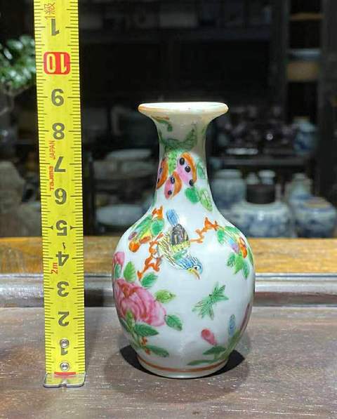 古玩陶瓷廣彩花鳥紋瓶拍賣，當前價格15000元