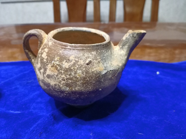 古玩陶瓷釉陶茶壺拍賣，當前價格7500元