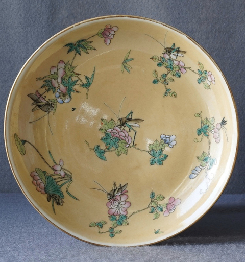 古玩陶瓷米黃釉粉彩蟲草紋盤一對拍賣，當前價格5800元