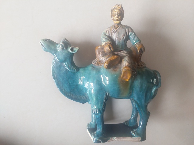 古玩陶瓷駱駝人物紋瓷塑像拍賣，當前價格12500元