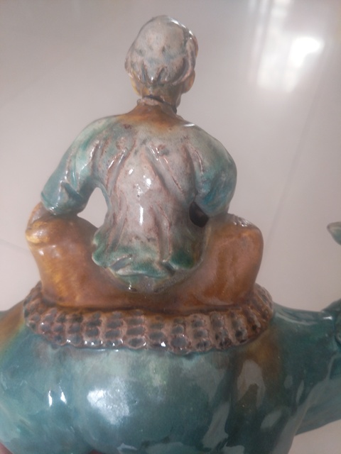 古玩陶瓷駱駝人物紋瓷塑像拍賣，當前價格12500元