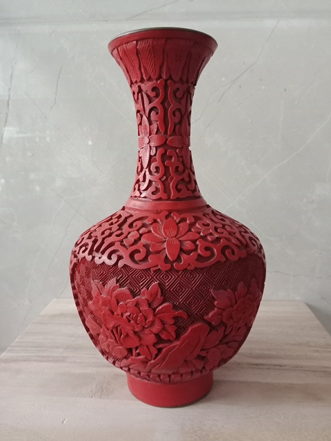 古玩雜項創匯期剔紅賞瓶拍賣，當前價格1580元