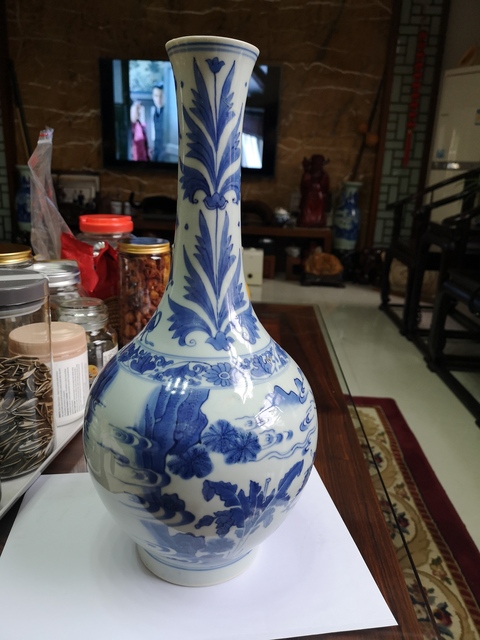 古玩陶瓷崇禎青花花卉人物紋長頸瓶拍賣，當前價格22800元