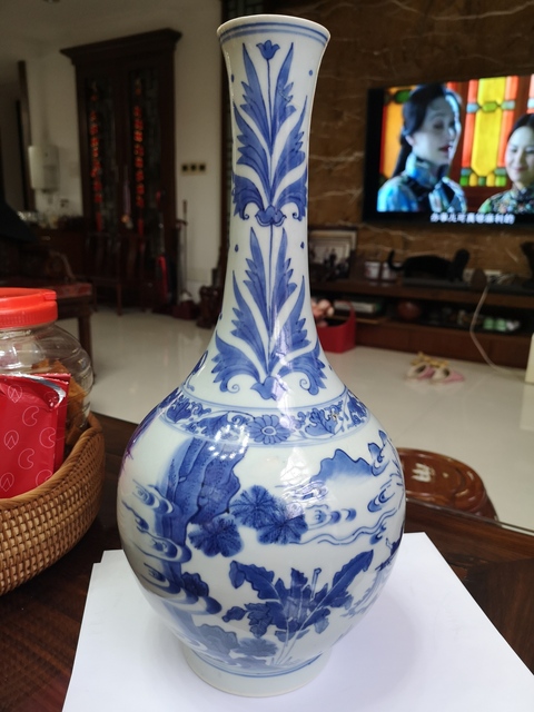 古玩陶瓷崇禎青花花卉人物紋長頸瓶拍賣，當前價格22800元