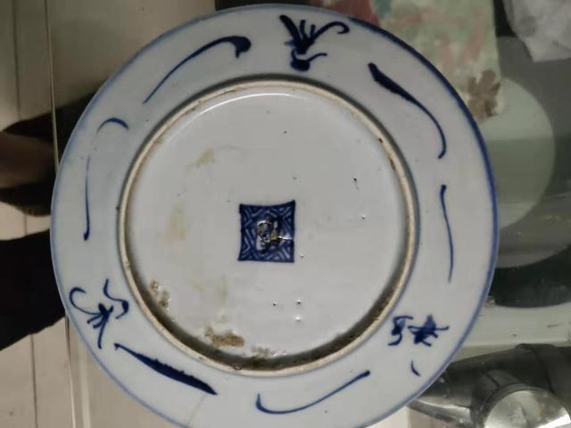 古玩陶瓷青花盤拍賣，當(dāng)前價(jià)格7800元