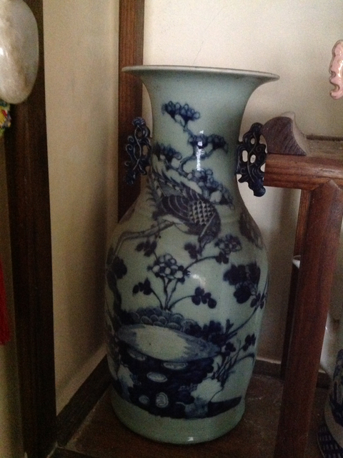 古玩陶瓷豆青釉青花花鳥花卉雙耳瓶拍賣，當前價格7800元