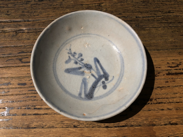 古玩陶瓷花卉紋臥足盤拍賣，當(dāng)前價格9000元