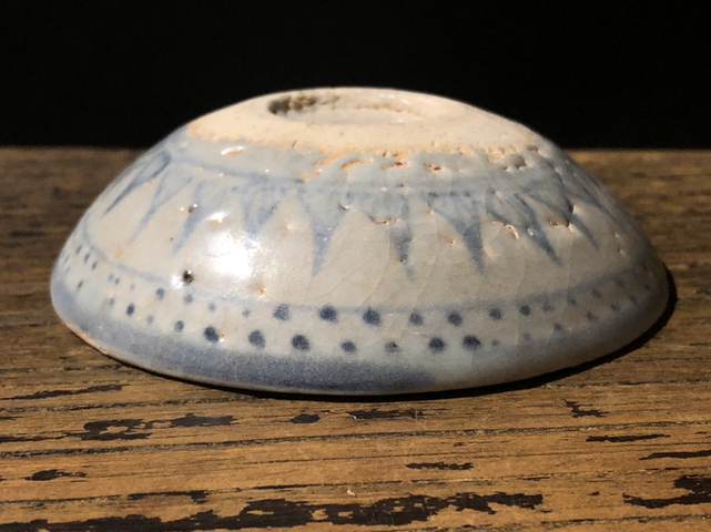 古玩陶瓷花卉紋臥足盤拍賣，當(dāng)前價格9000元